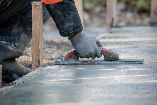 Best Custom Concrete Contractor  in Salyersville, KY
